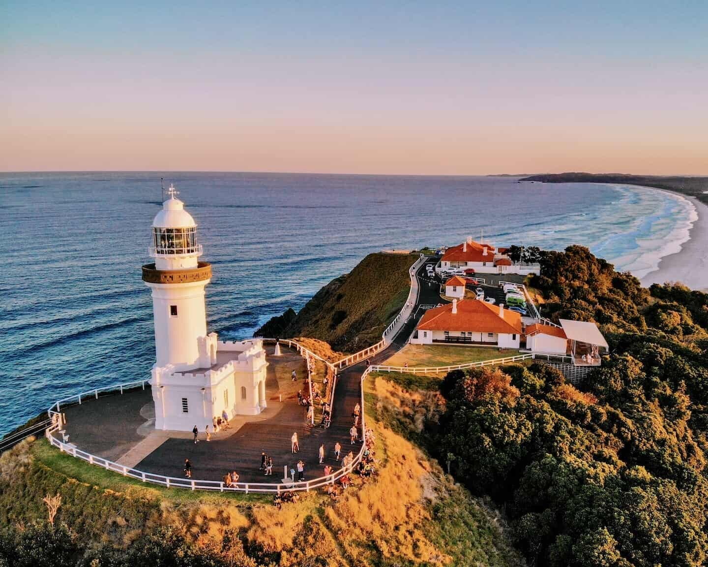 Cape_Bryon_Lighthouse.jpg